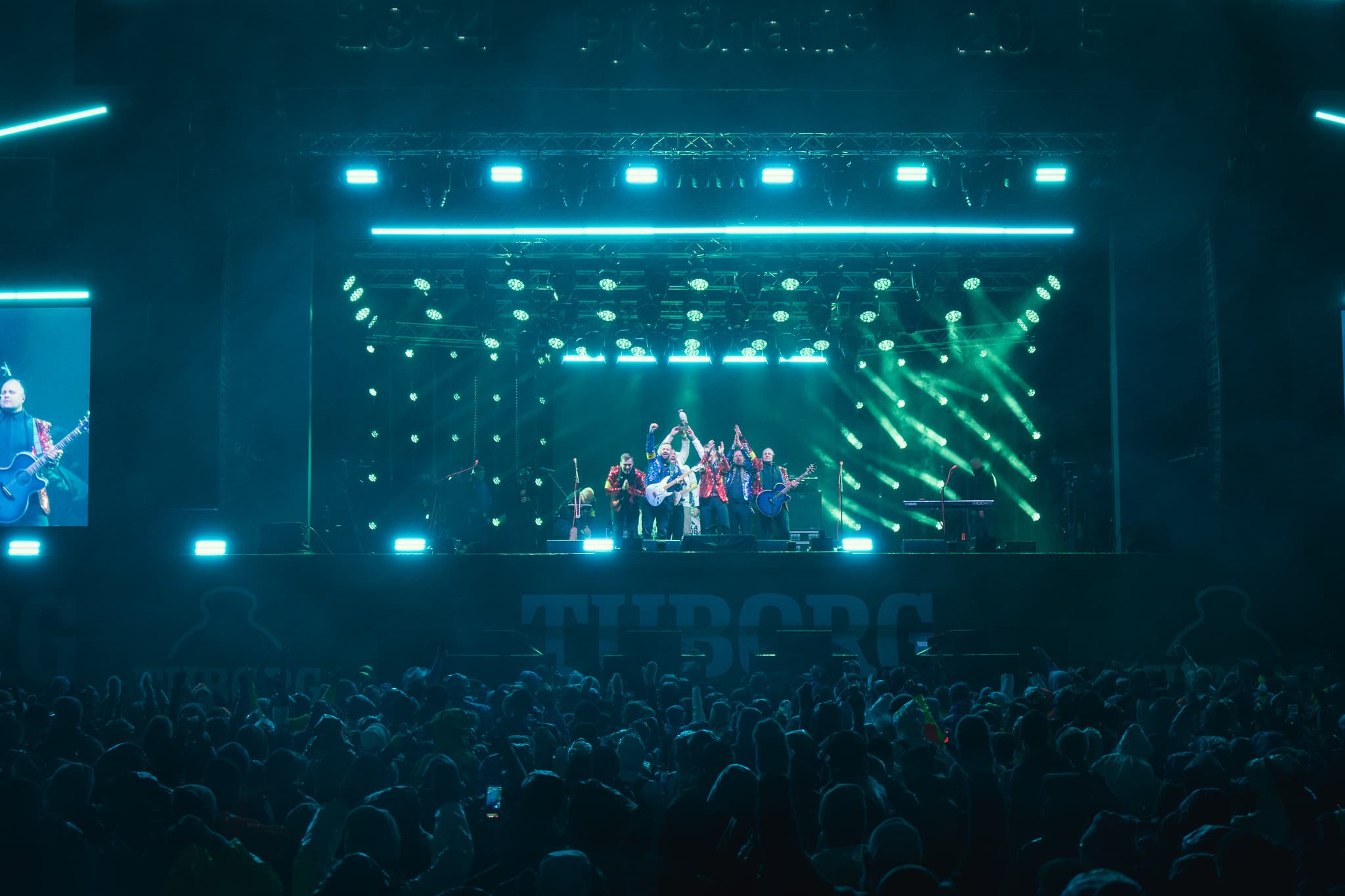 Stuðlabandið á sviði